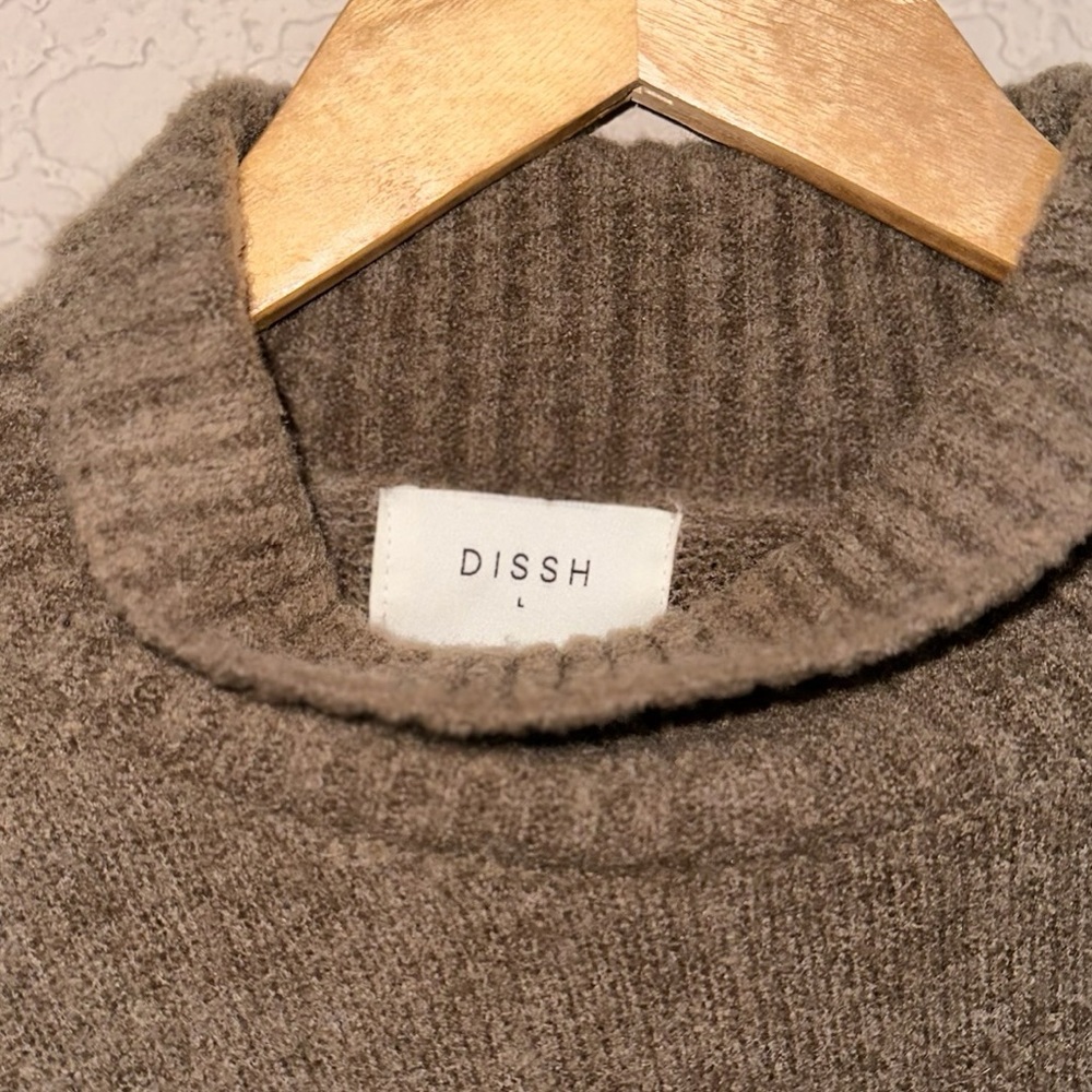 DISSH Brown Cropped Turtleneck Sweater - Picture 3 of 7